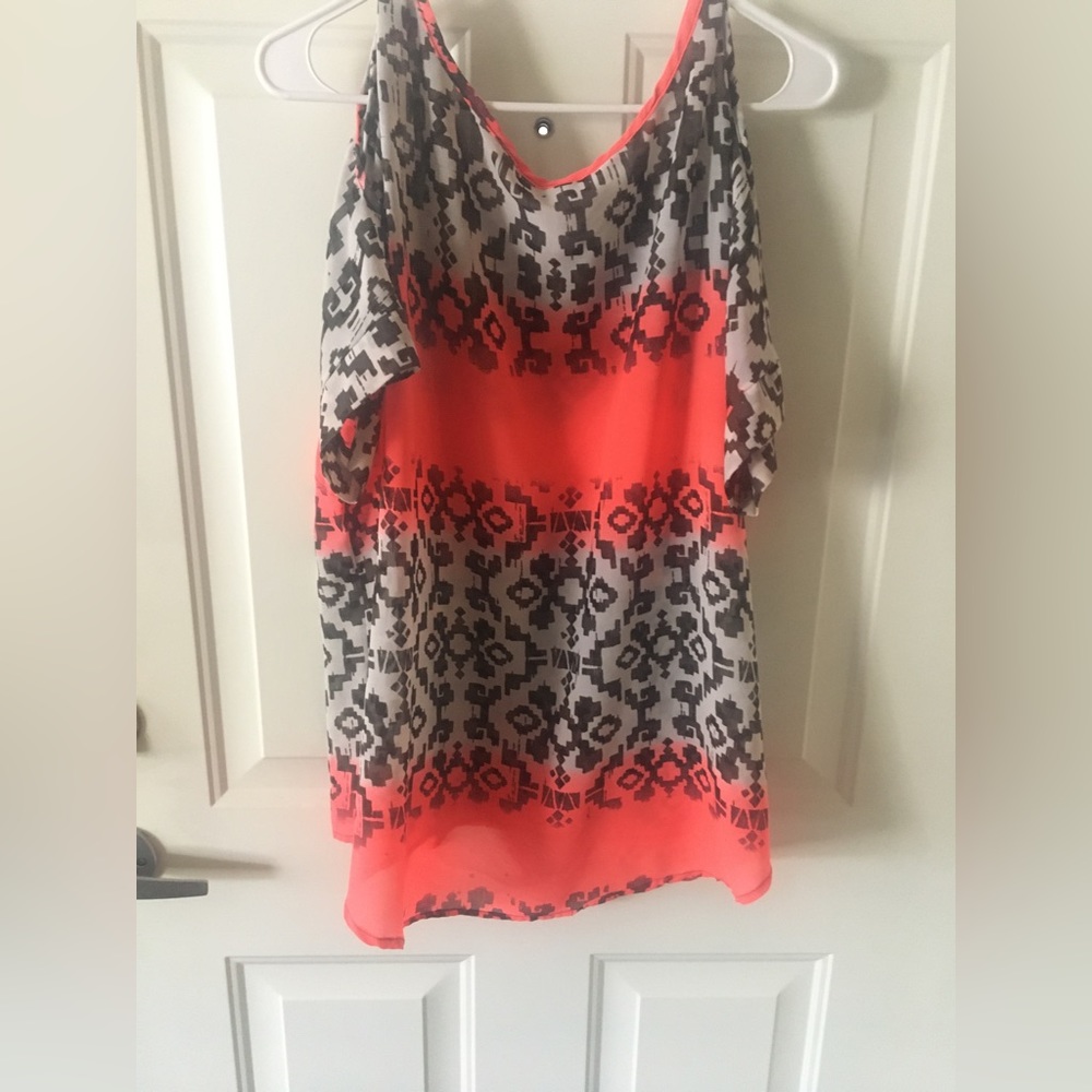 Truth NYC lightweight patterned blouse